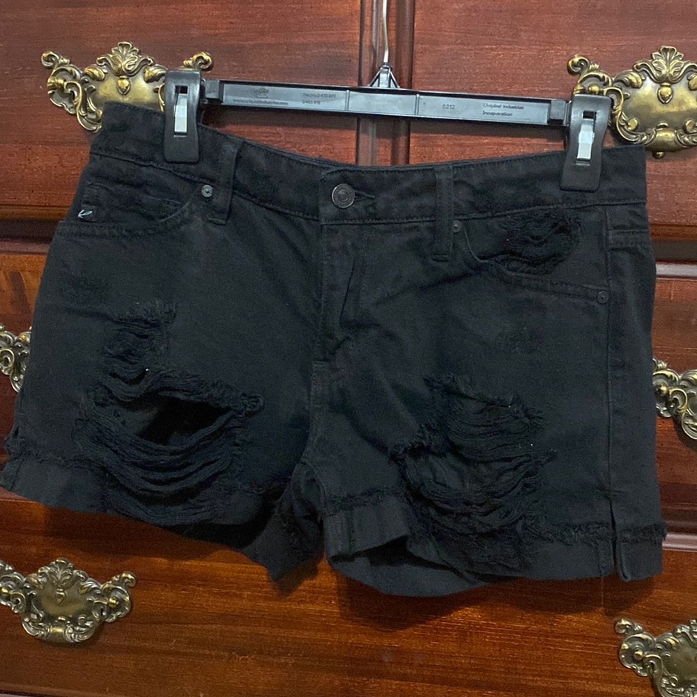 Kancan Black denim shorts, size small